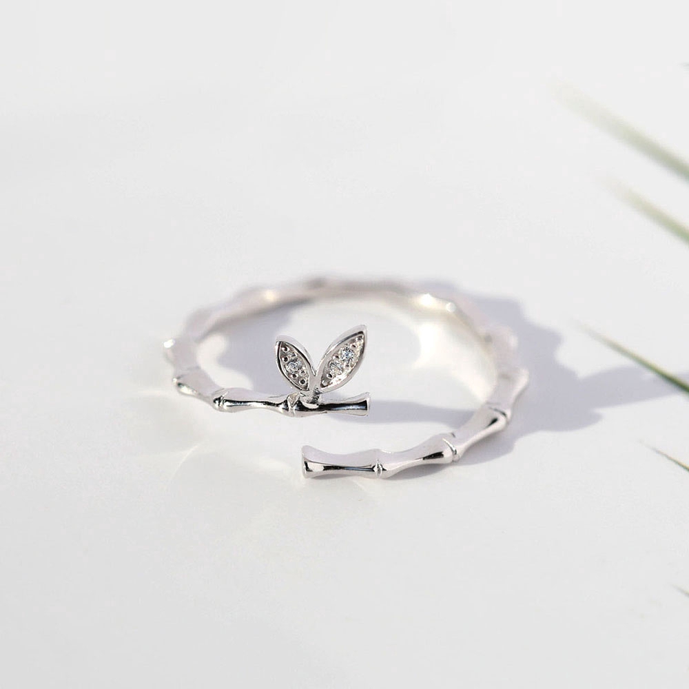 Nhẫn hình đốt tre đính tai thỏ kích mở điều chỉnh được xinh xắn
