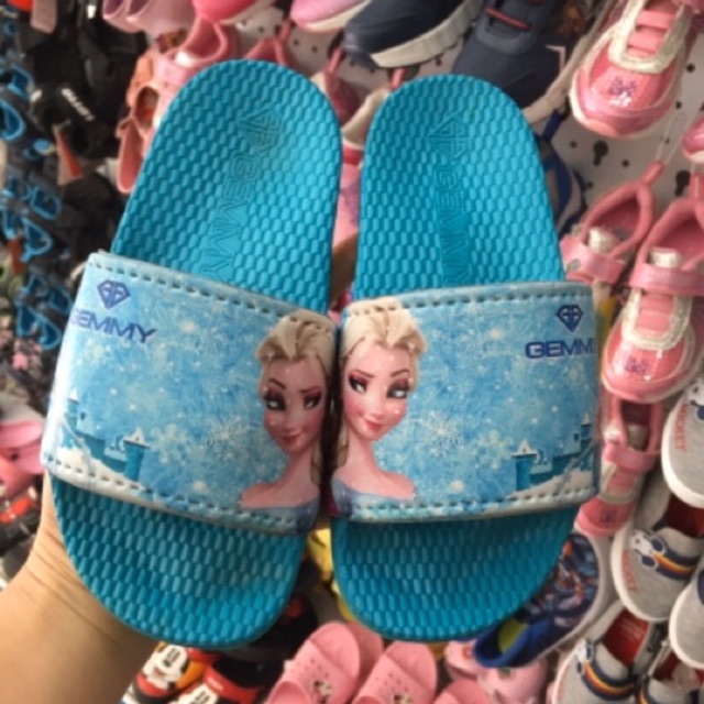 Combo 2 đôi dép elsa hàng VN và sục QCCC