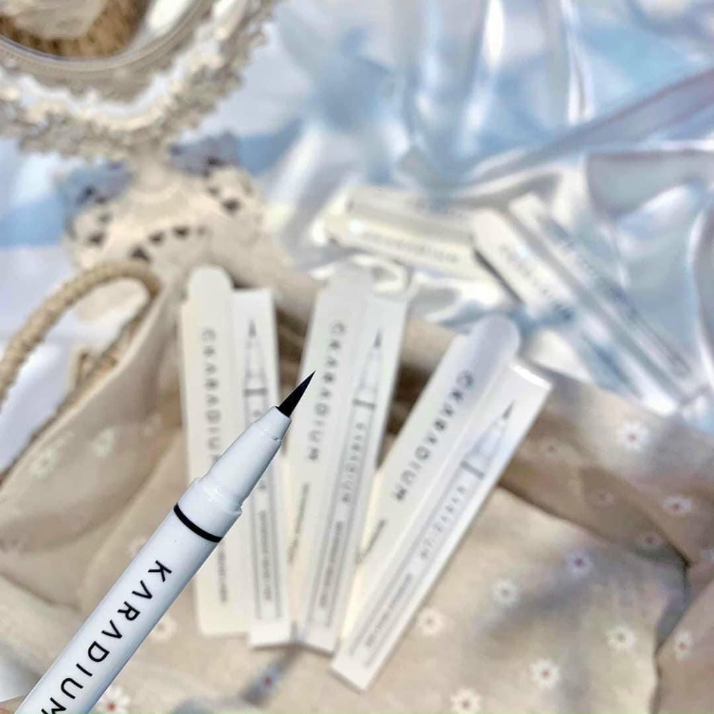 Kẻ Mắt Nước Chống Thấm Nước Karadium Waterproof Eyeliner Pencil Màu đen