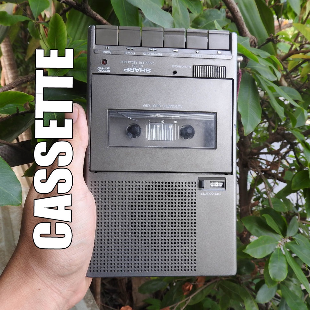 Máy nghe nhạc Cassette xưa Sharp CE-152 có loa ngoài to máy kiểu dáng đẹp hiếm