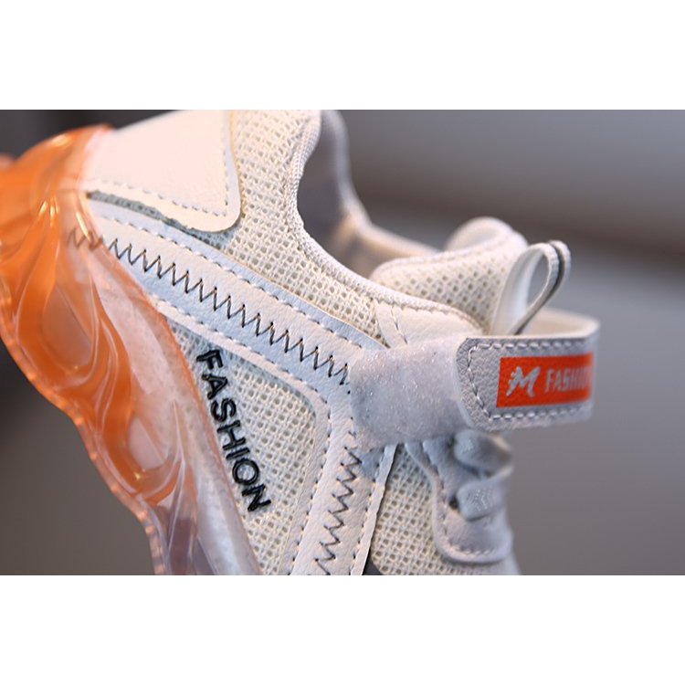 Giày Thể Thao Chống Trượt Có Đèn Led Cho Bé 2-8 Tuổi