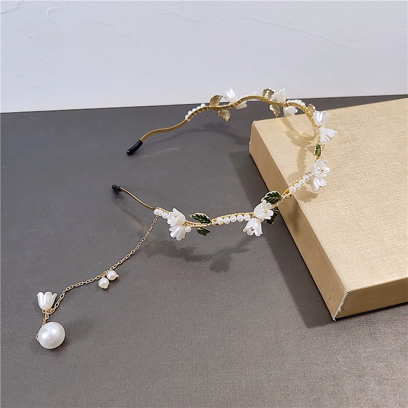 Fashionable Lily Flower Headband with Artificial Pearls Pearls Retro Elegant Trendy