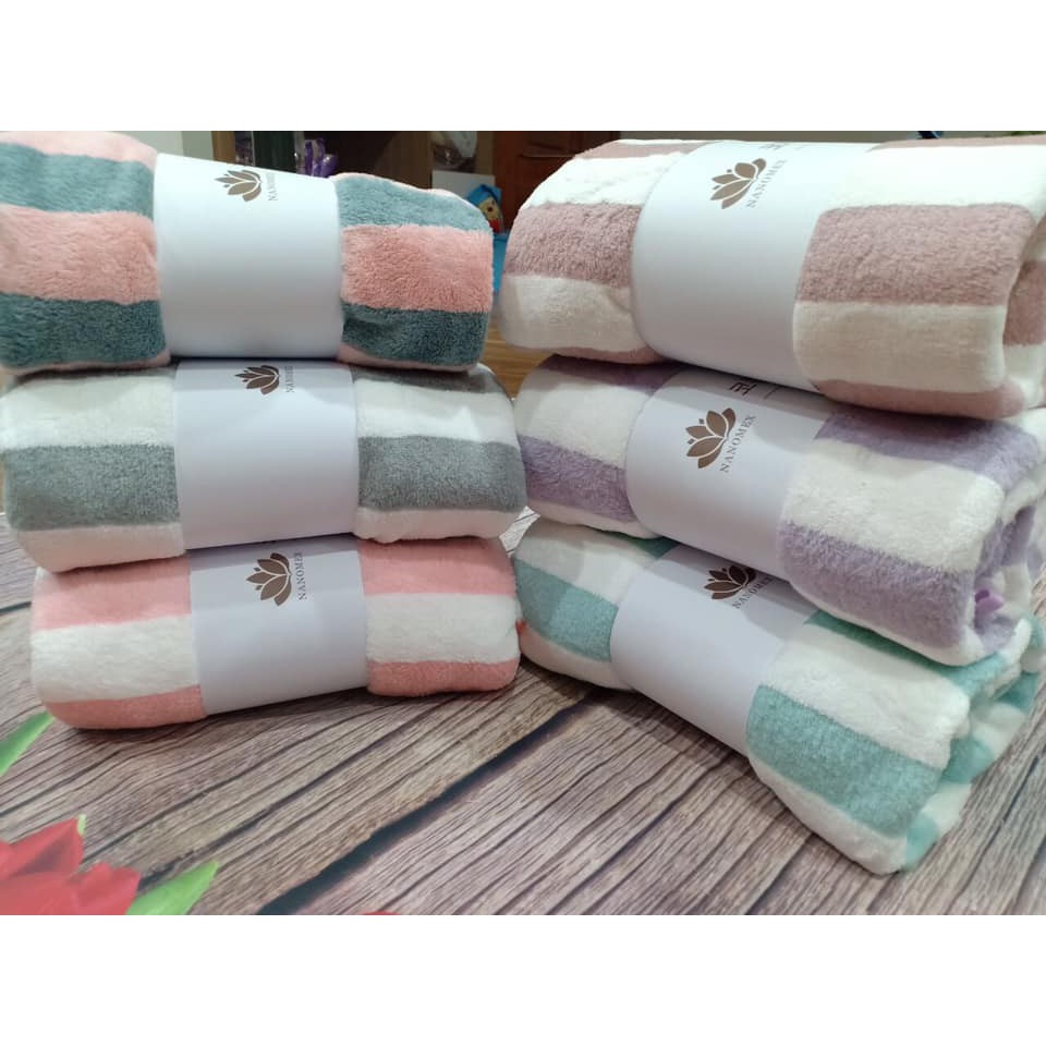 Combo 15 khăn tắm xuat hàn trơn 70x140cm và 5068500kmat