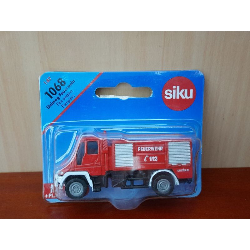 Xe mô hình Siku MERCEDES Unimog Fire Engine