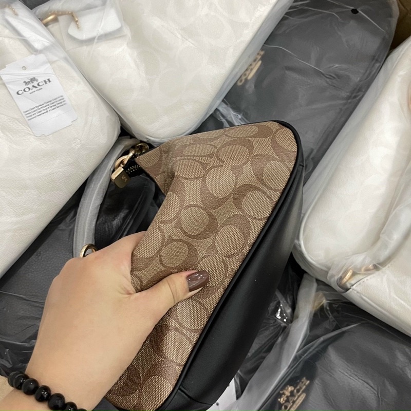 Túi coach dáng kẹp nách