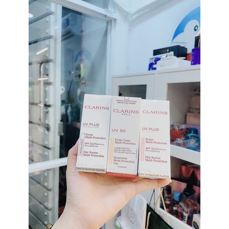 Chống nắng Clarins