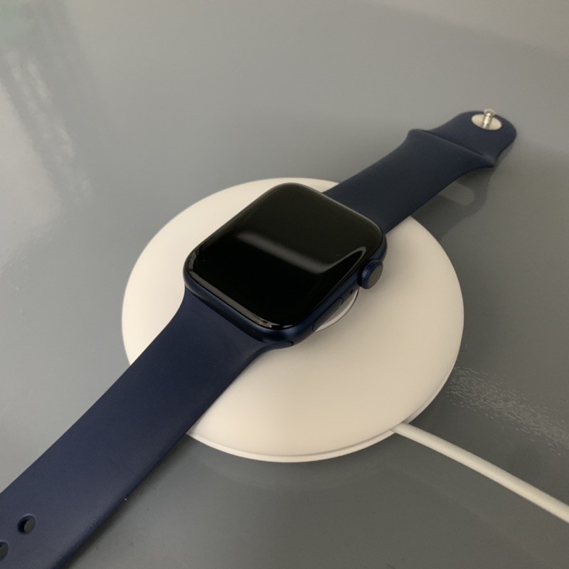 Đế gắn sạc Apple Watch cao cấp Baseus
