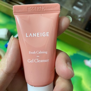 Sữa rửa mặt fresh calming laneige