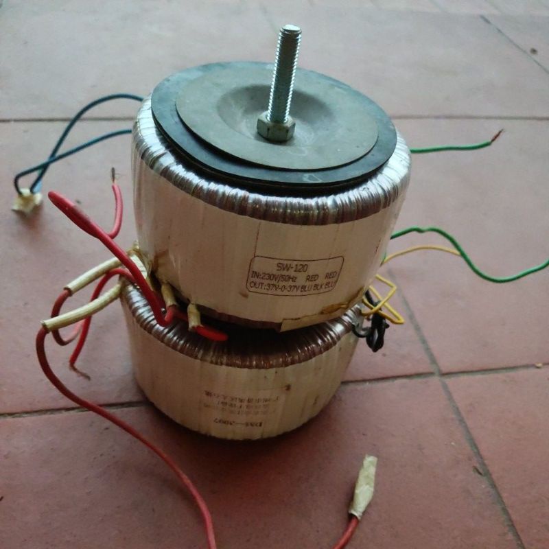 biến ap xuyến tháo máy dùng tốt điện ap 37v đôi dây đồng 100%