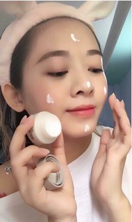 Kem ốc sên dưỡng trắng da Hàn Quốc