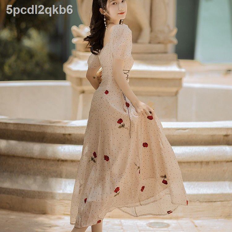 Váy công chúa thoát gió nhẹ nhàng retro kiểu Pháp đầu hè năm 2021 mới áo dài thêu hoa hồng ren siêu cổ tích