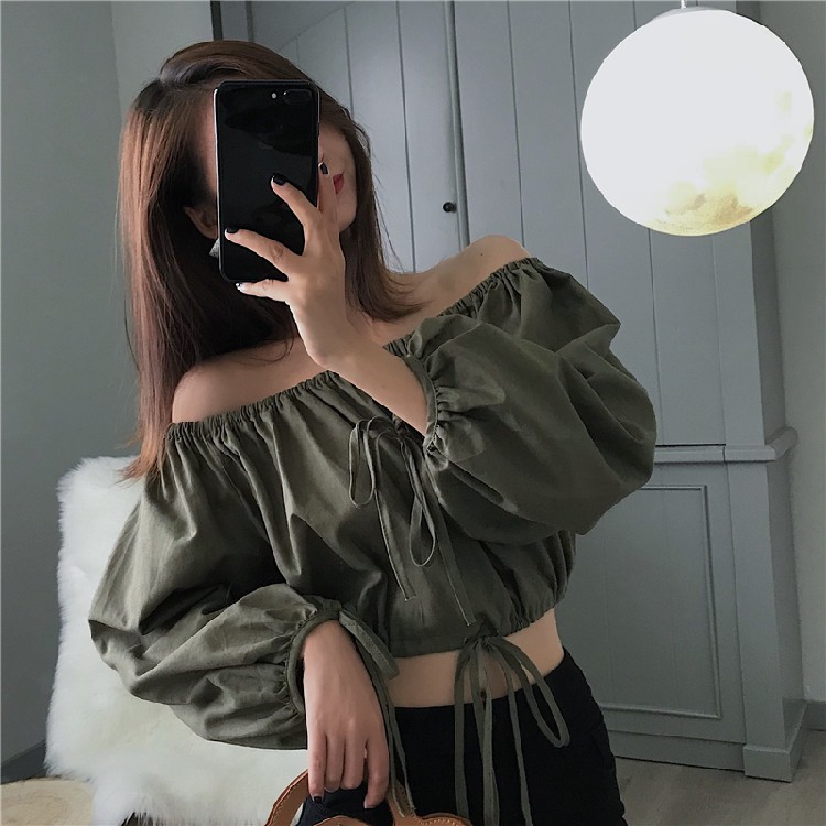 Áo bẹt vai tay dài croptop hở bụng cột dây tay rộng ulzzang ( 2 màu )
