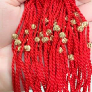 (vòng tay) (giá sỉ) Chỉ Đỏ Mix Bi Vàng 6 Ly