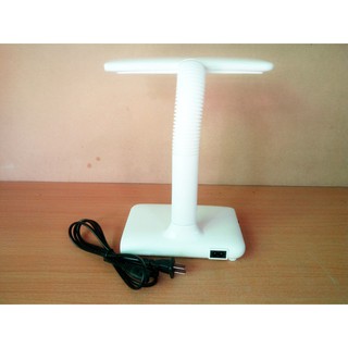ĐÈN ĐỂ BÀN 40 BÓNG LED CHỐNG CẬN THỊ