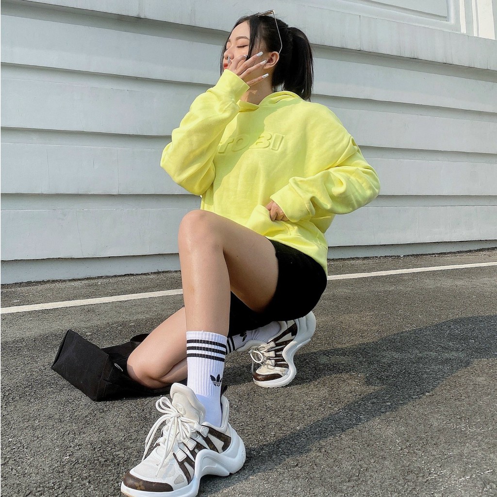 [Mã WABRWA15 giảm 15% đơn 300K] Áo khoác Embossed TB Hoodie Unisex chính hãng local brand TOBI - Hiệu ứng Dập nổi | BigBuy360 - bigbuy360.vn