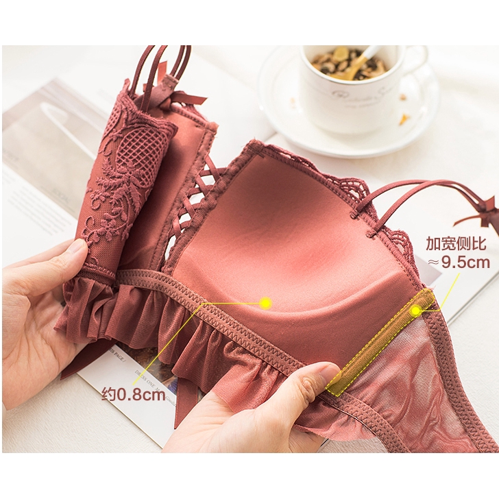 Áo ngực tạo khe thêu ren không gọng không để lại dấu thoải mái thời trang dành cho bạn nữ | BigBuy360 - bigbuy360.vn