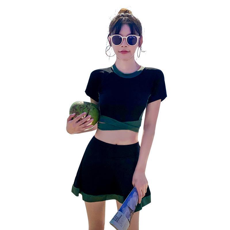 Bộ đồ bơi hai mảnh thời trang cho nữ | BigBuy360 - bigbuy360.vn