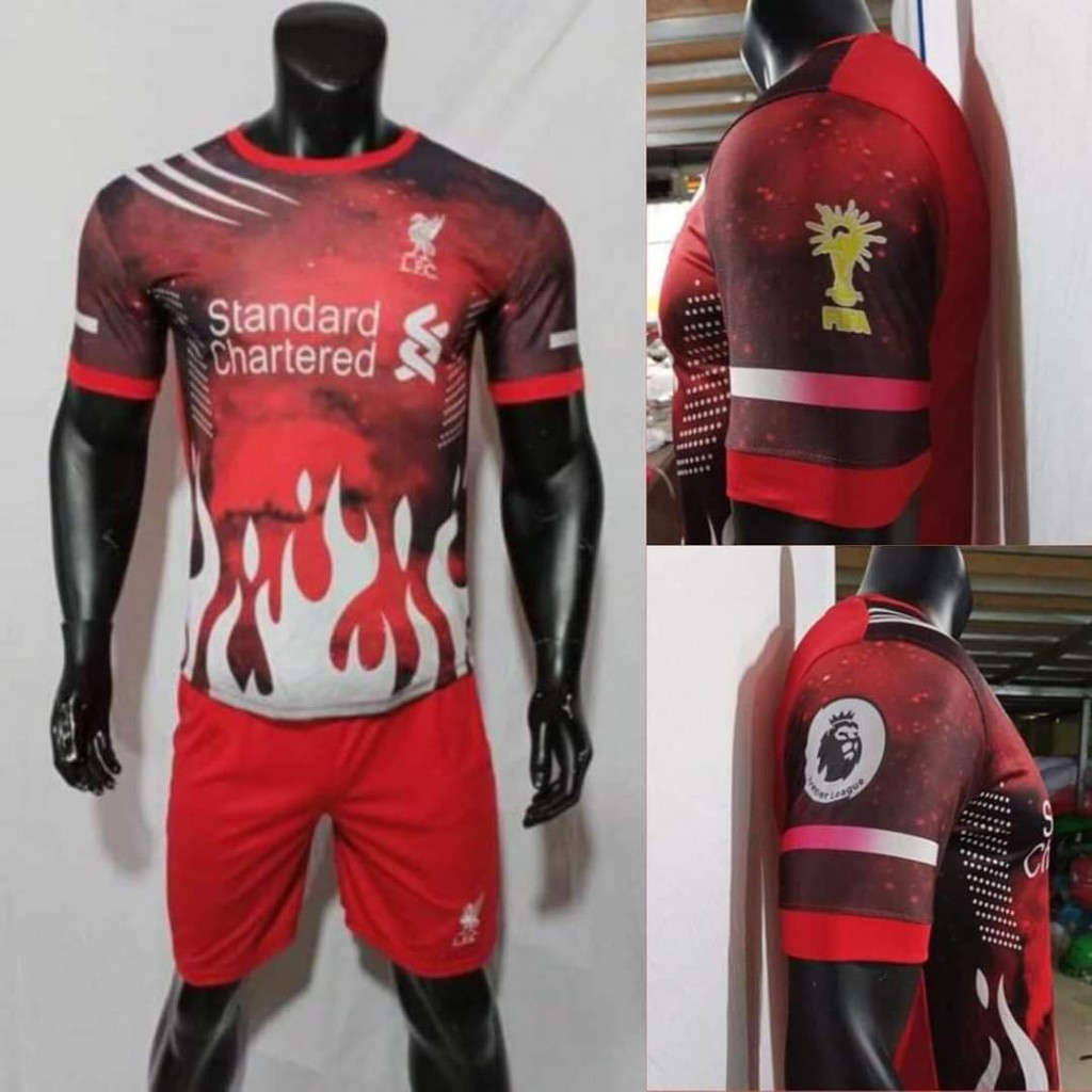 Bộ quần áo bóng đá Liverpool đỏ chế độc lạ