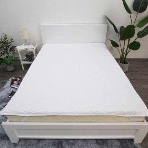 Tấm lót bảo vệ nệm Doona Silk làm mềm nệm bảo hành bởi Vua Nệm