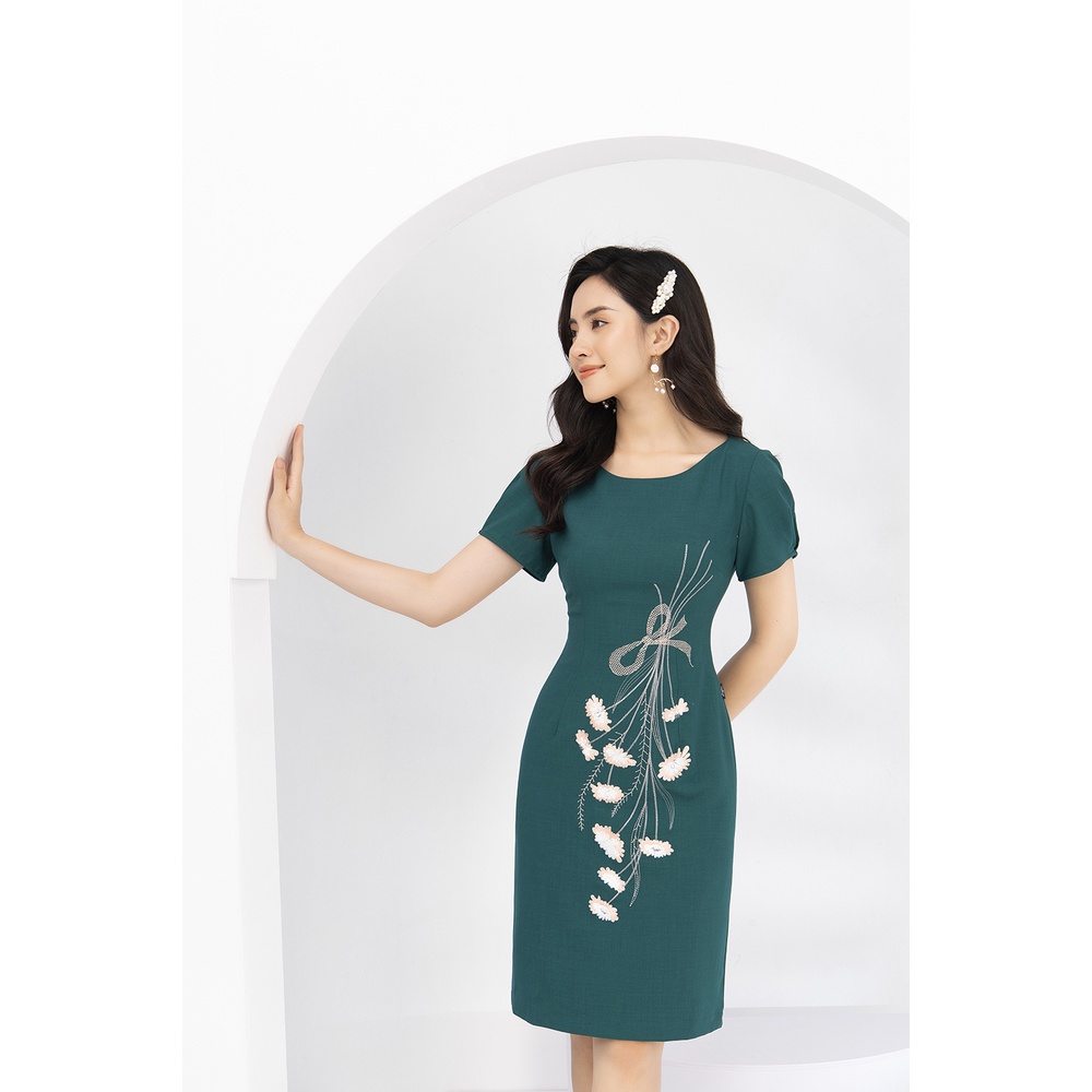 Đầm ôm body trơn thêu hoa trước LUPERI LFV3161