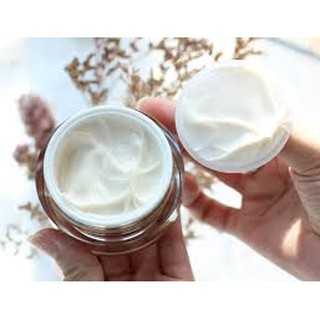 Kem Dưỡng Da AHC Capture Revite Solution Max Cream.