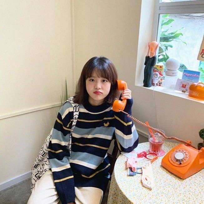 Áo khoác cardigan dáng rộng màu sắc phong cách thời trang