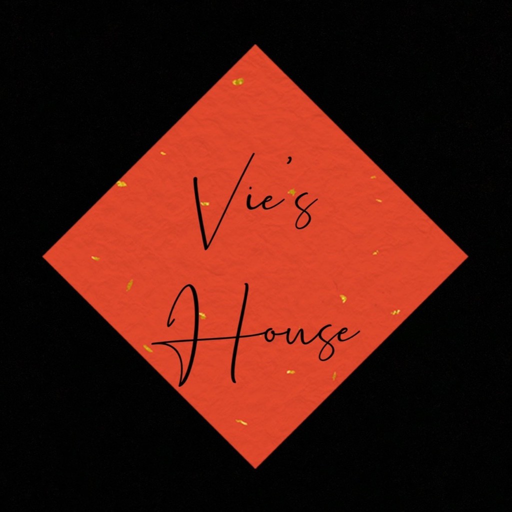 Vie's House