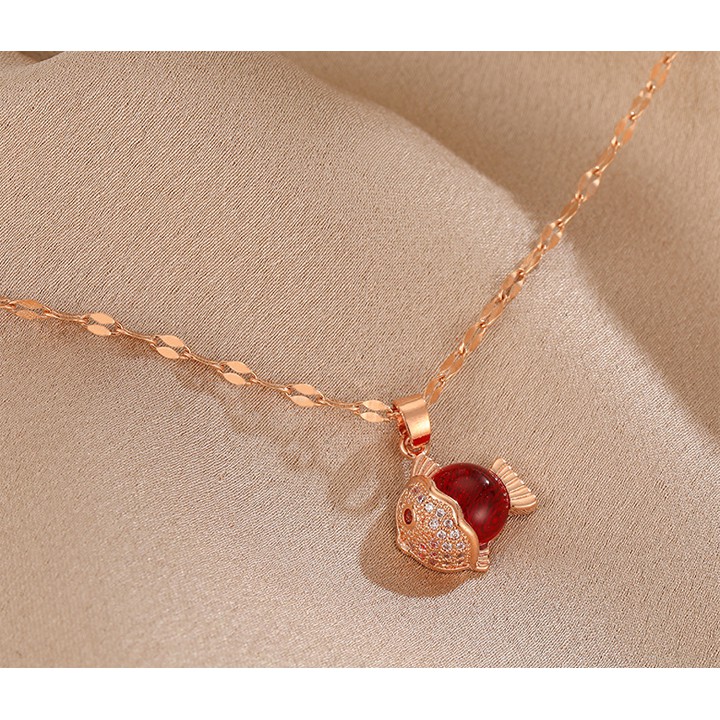 Dây chuyền nữ titan hình con cá đá đỏ siêu cute, bền màu, hợp thời trang