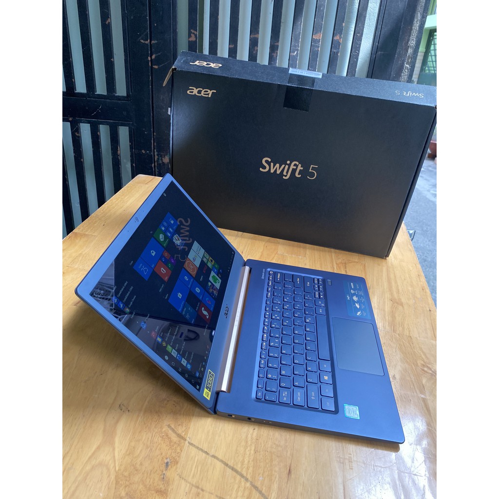 Laptop Acer Swift SF514 53T