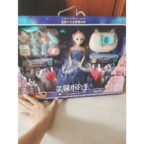 Hộp búp bê cao cấp thời trang cùng nhiều phụ kiện cho bé