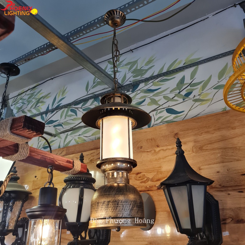 Đèn măng xông kiểu dáng cổ điển trang trí quán cafe nhà hàng hầm rượu