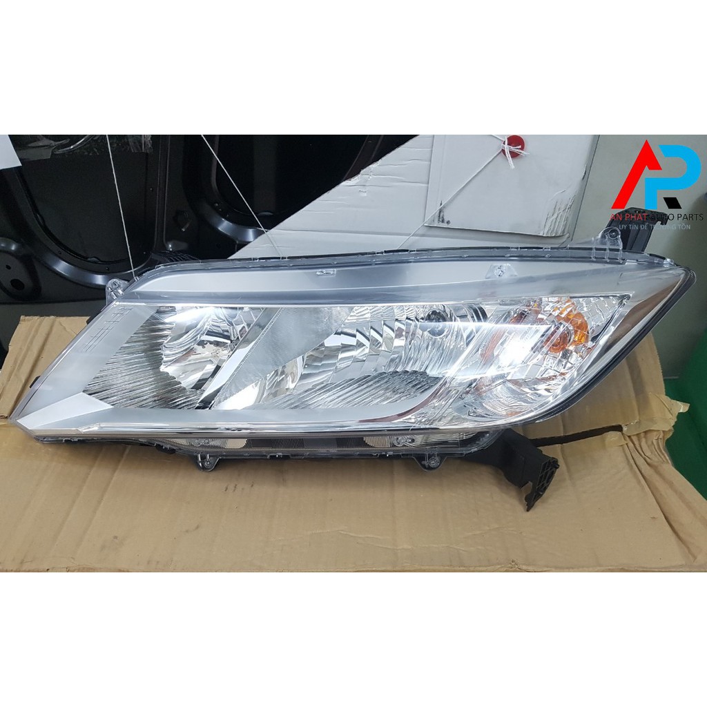 Đèn pha lòng trắng HONDA City 2016 - bên lái