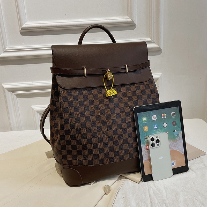 Balo thể thao Louis Vuitton thiết kế thời trang dành cho nữ