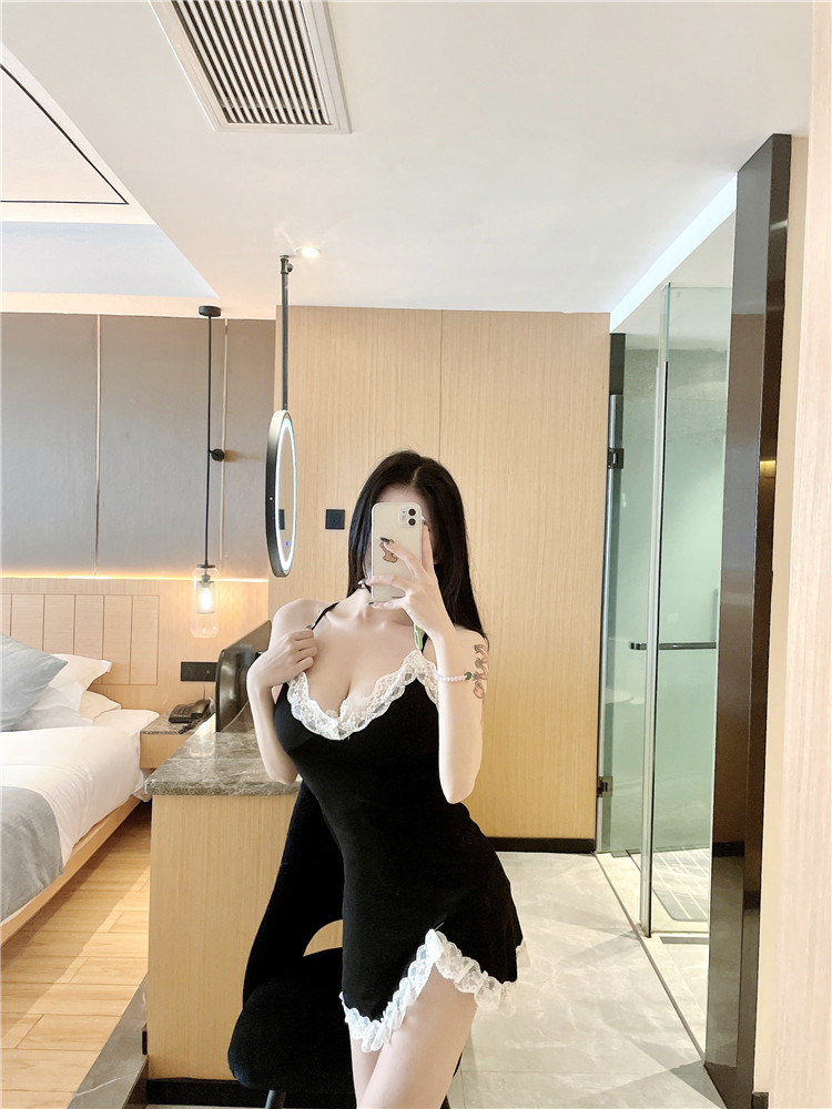 Váy ngủ lụa hai dây phối ren có đệm ngực xẻ tà gợi cảm dành cho nữ | BigBuy360 - bigbuy360.vn