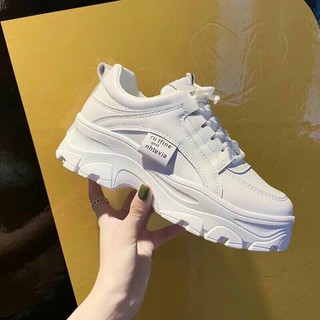 Giày boots đen đinh
