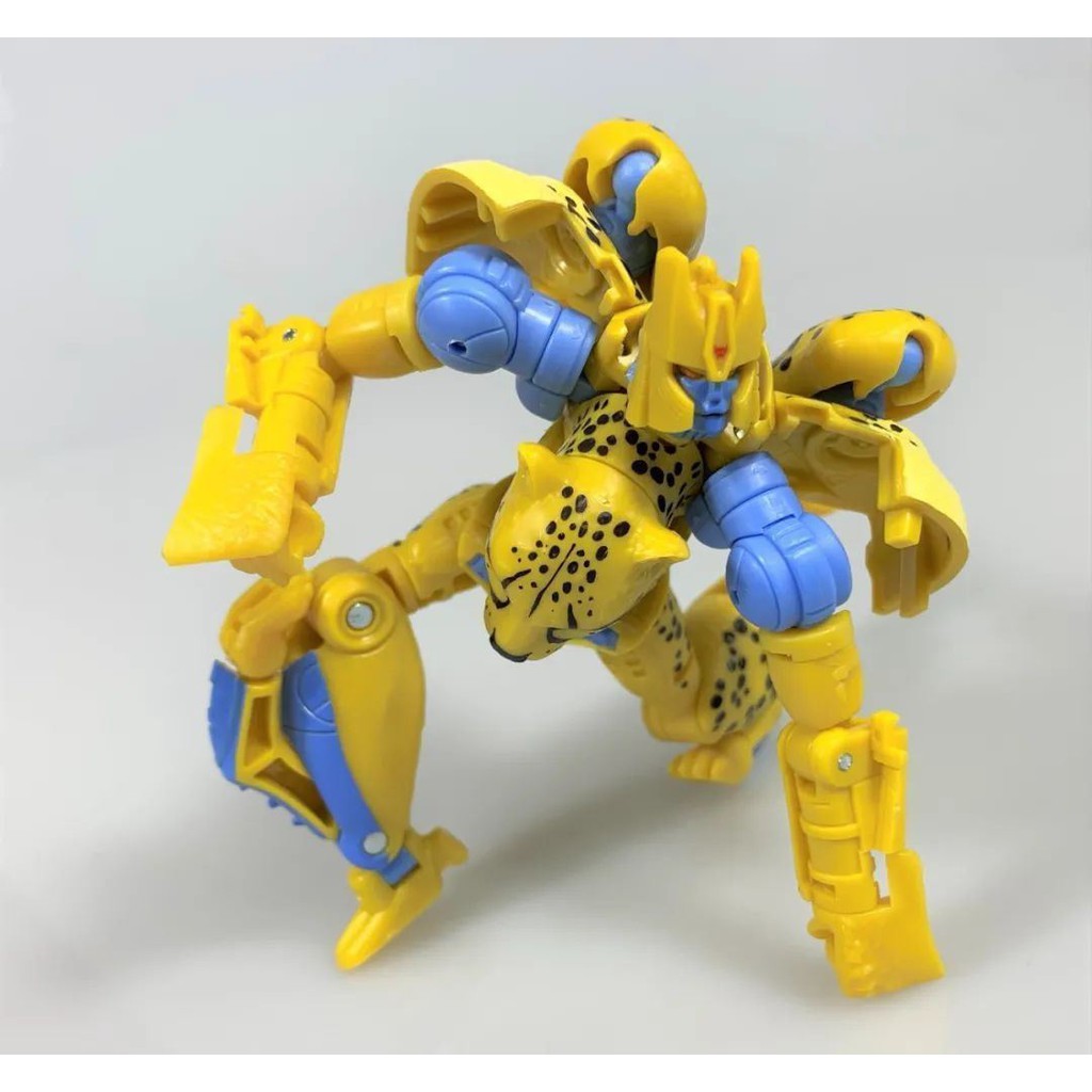 Mô hình Transformers Generations War for Cybertron Kingdom Deluxe Cheetor Beast War Takara Tomy