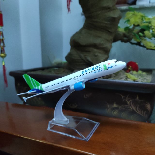 Máy bay Bamboo Airway mô hình kim loại 16cm