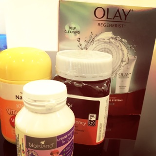 Combo máy rửa mặt Olay