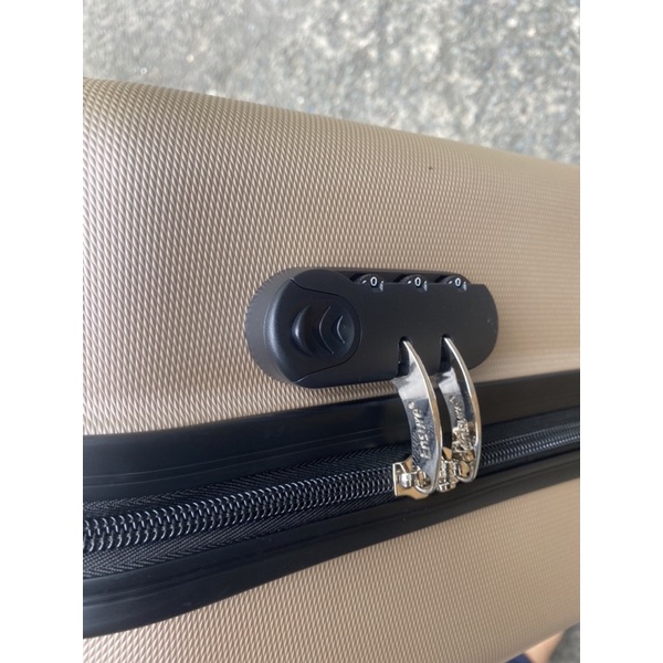 VaLi Lock&Lock Size 20inch Màu xanh Hkm Ensure Gold