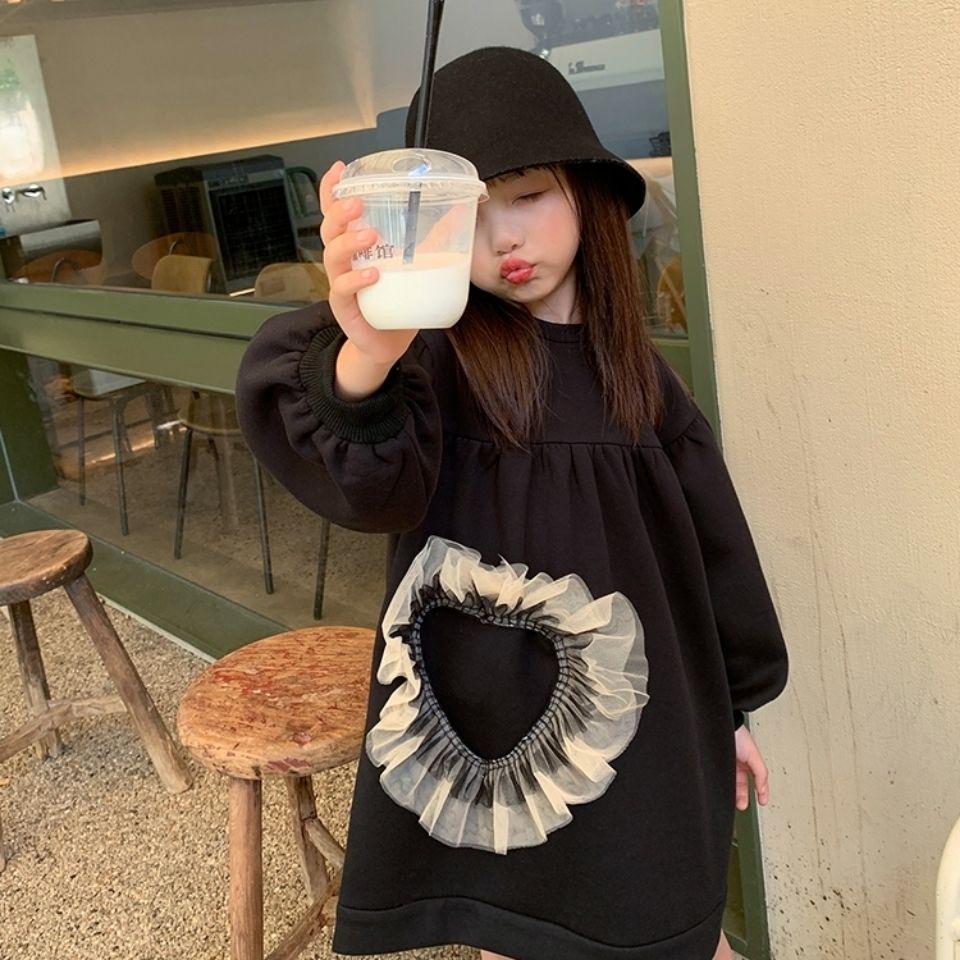 Đầm phong cách phương Tây thời trang mùa thu 2021 dành cho bé gái