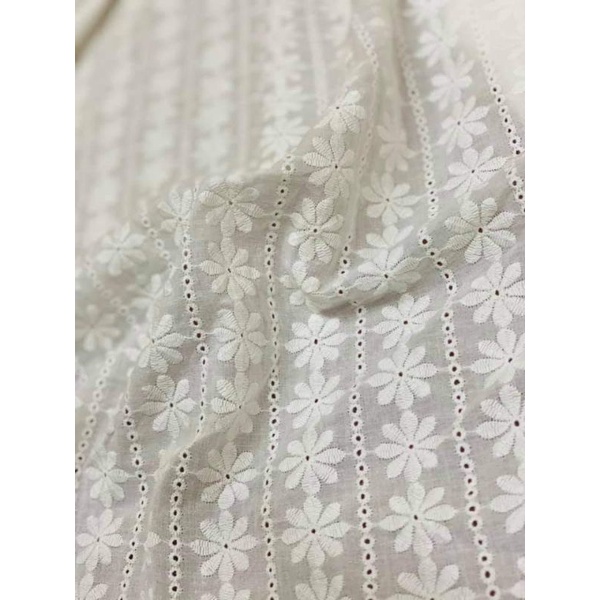 Vải thô boi thêu hoa