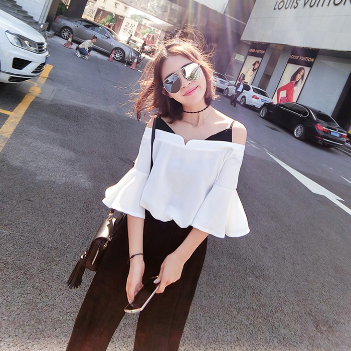 Áo sơ mi voan trễ vai
