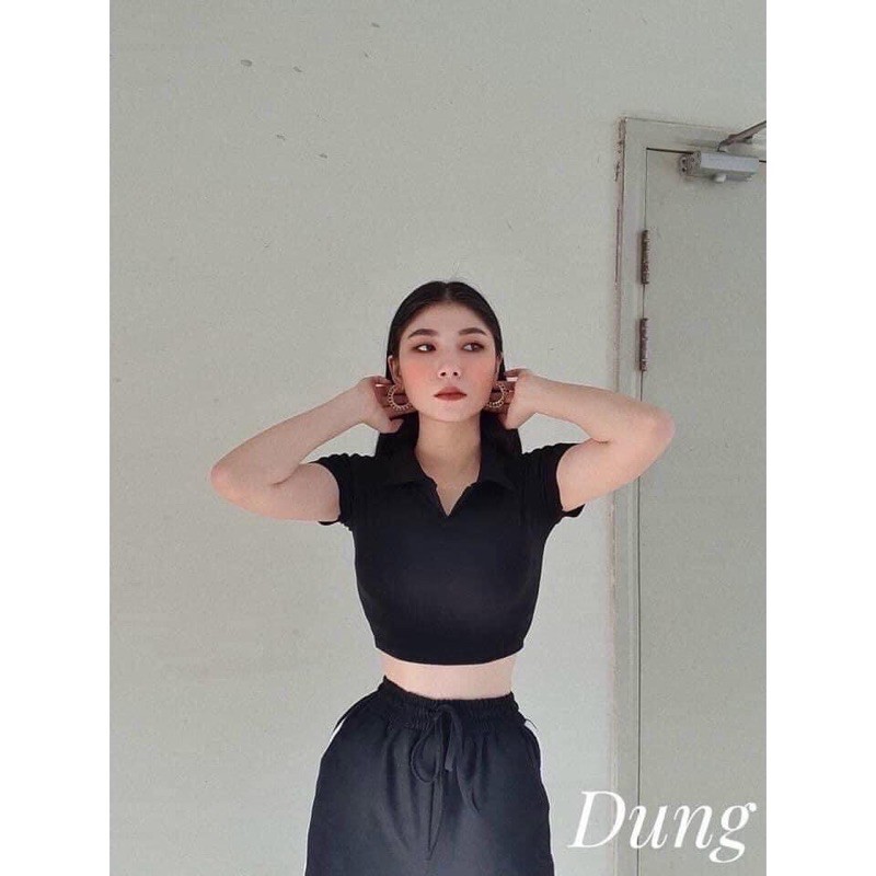 Áo croptop trơn cổ bẻ