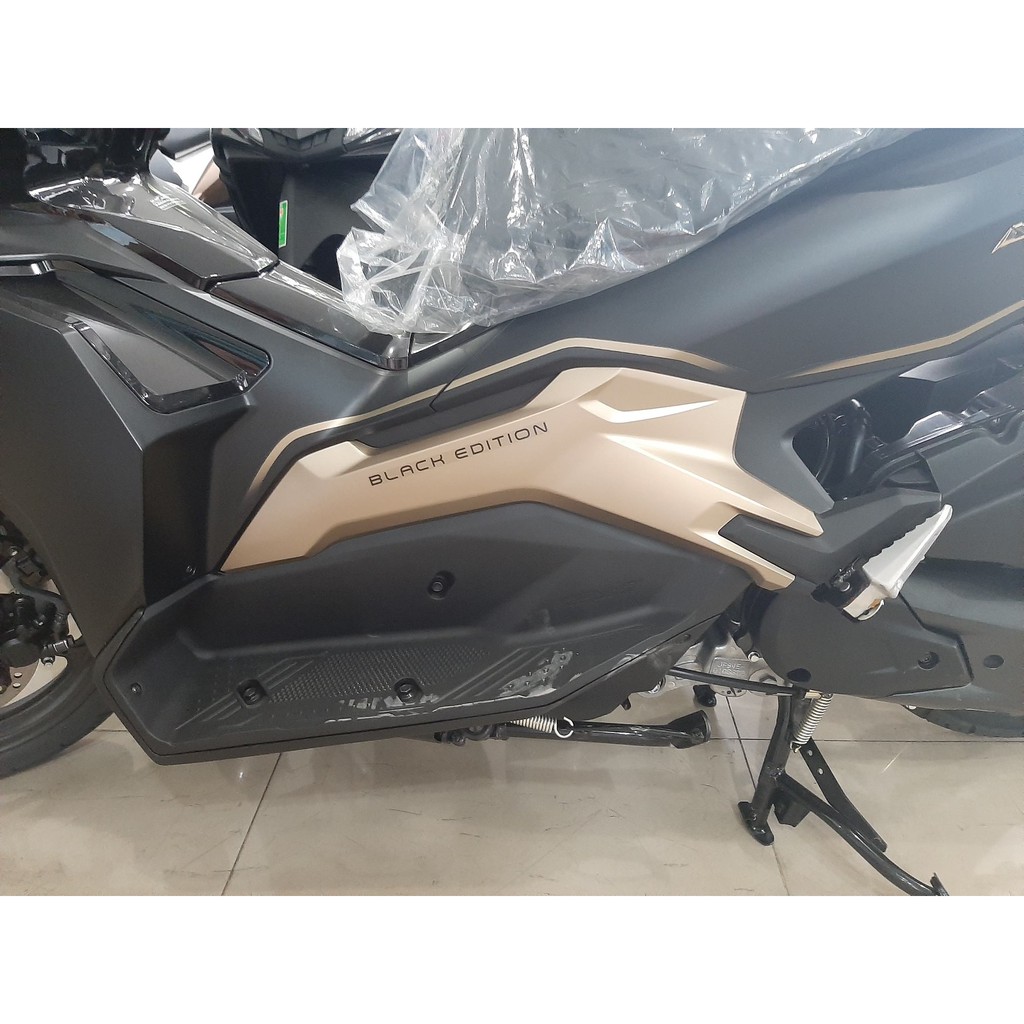 Bộ ốp sàn bên phải trái ốp hông đen mờ air blade 2020 chính hãng honda