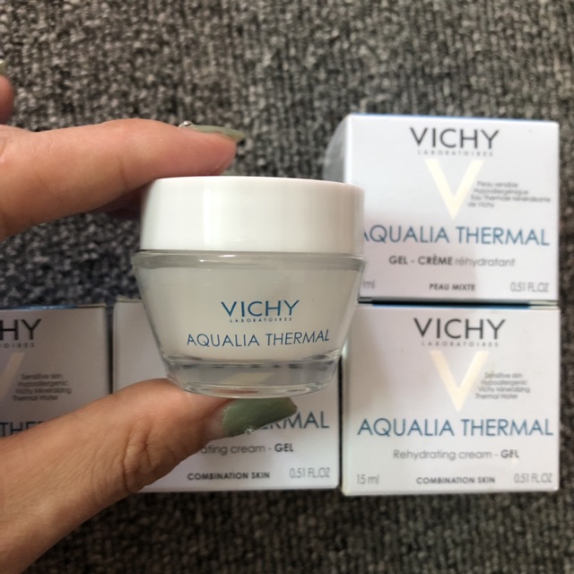 Kem dưỡng ẩm cấp nước dạng gel 15ml Vichy Aqualia thermal gel