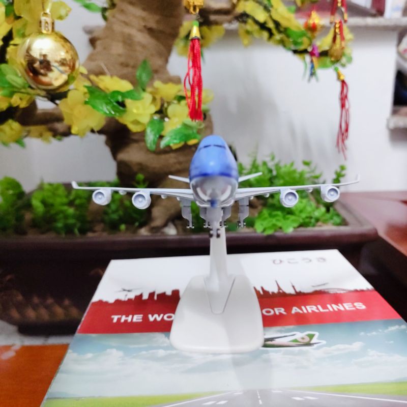MÔ HÌNH MÁY BAY KIM LOẠI KLM  20CM