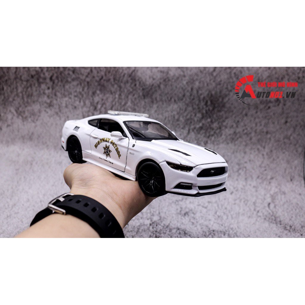 MÔ HÌNH XE FORD MUSTANG GT POLICE 2015 WHITE 1:24 MAISTO 4321