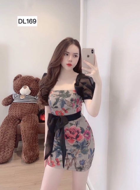 Đầm hoa hồng phối nơ cực sang chảnh