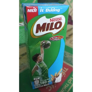 Thức uống lúa mạch ít đường Milo Active Go thùng 48 hộp 180ml