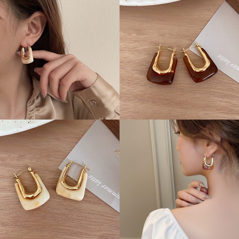 Bông tai vuông nhựa vân